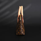 louis-vuitton-speedy-30-handbag-monogram-canvas-with-leather-trim Handle