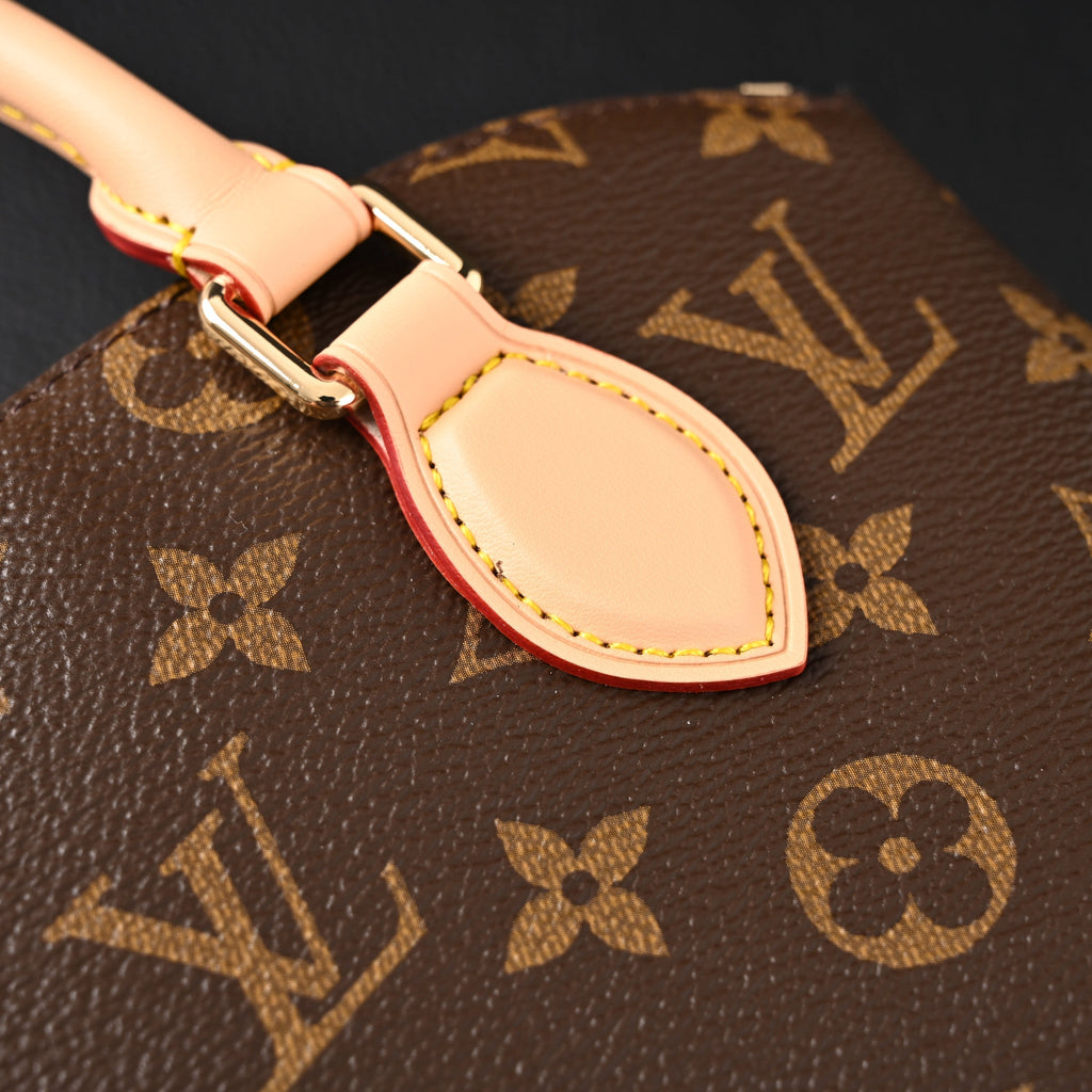 louis-vuitton-speedy-30-handbag-monogram-canvas-with-leather-trim Handle