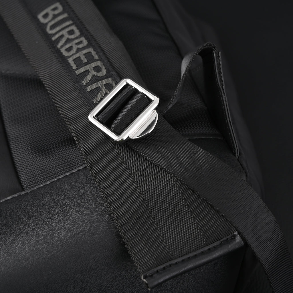 burberry-london-england-logo-nylon-backpack ohter