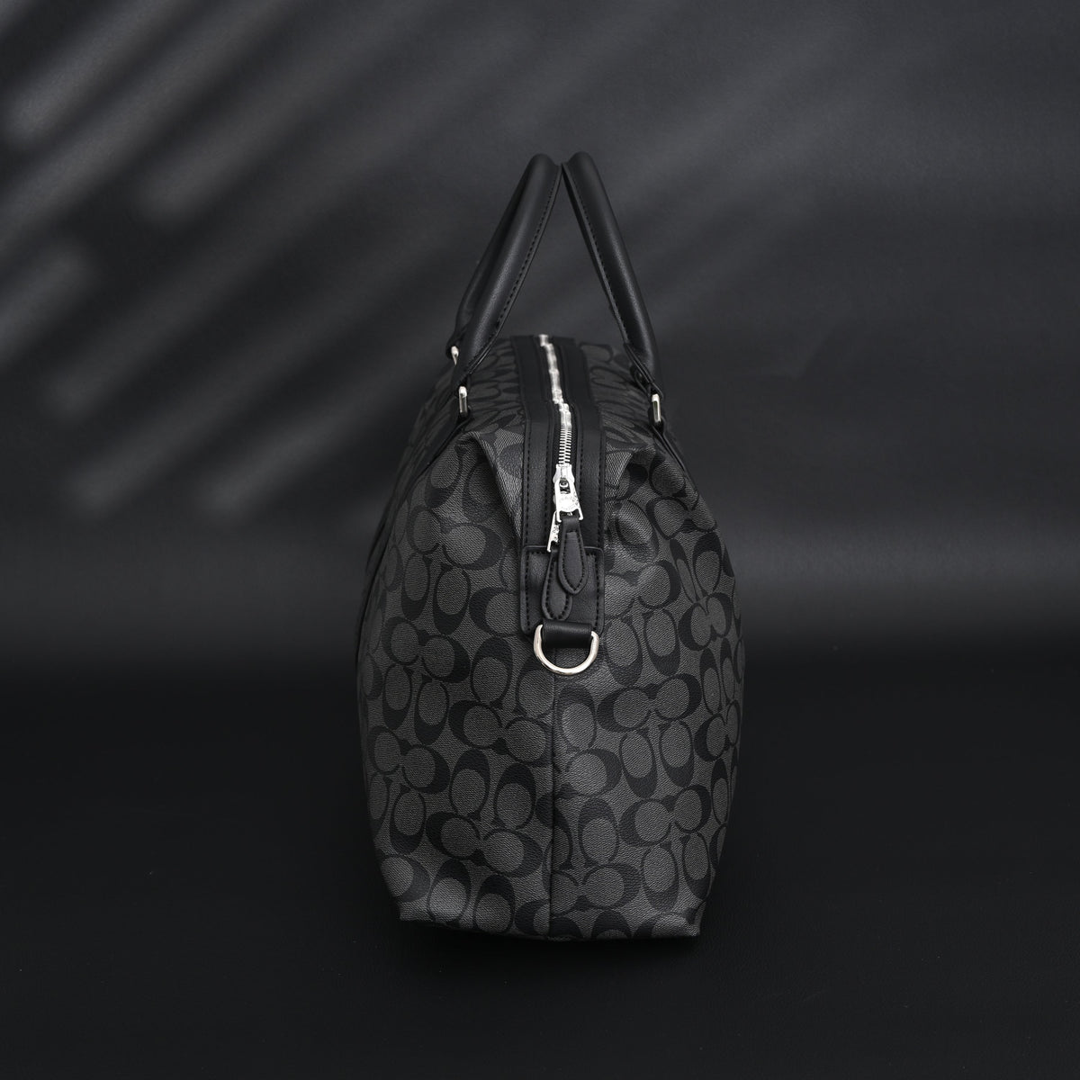 coach-metropolitan-duffel-bag-in-signature-black-canvas Handle
