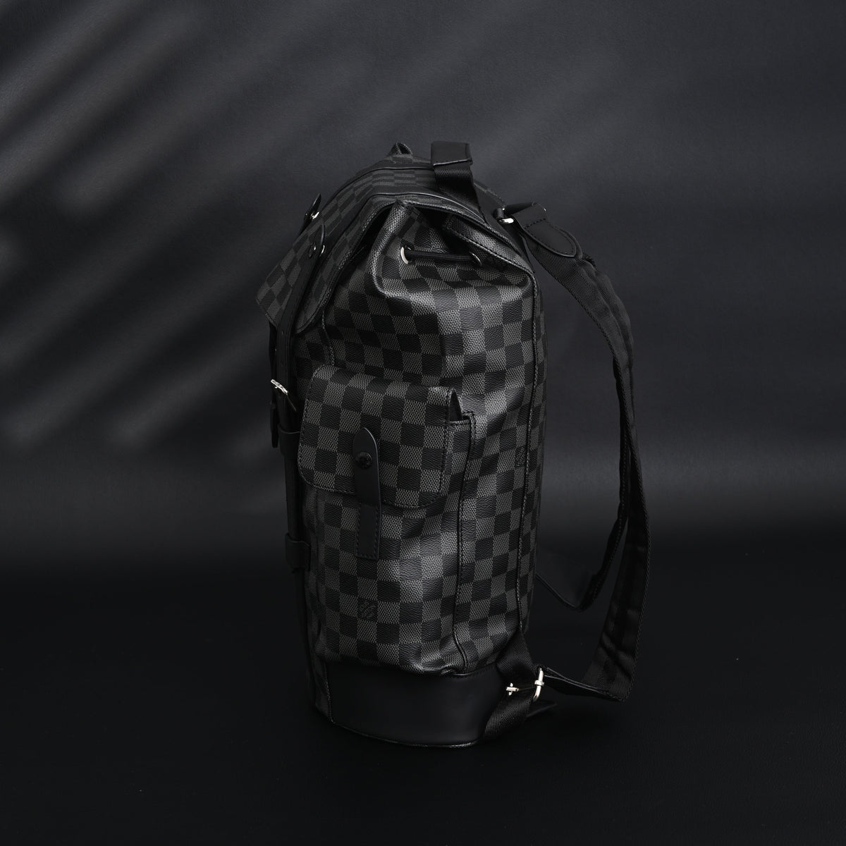louis-vuitton-michael-backpack-in-damier-graphite-canvas ohter