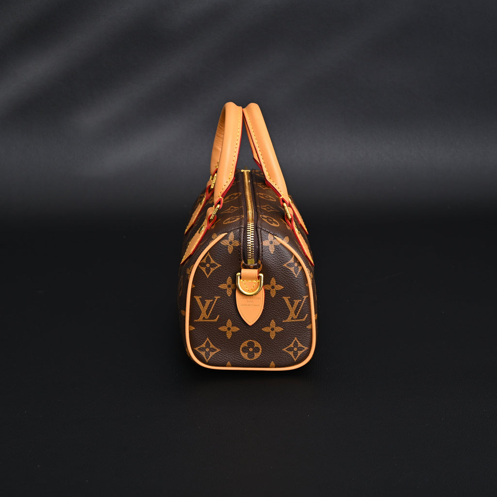 louis-vuitton-speedy-bandouliere-25-monogram-canvas Handle