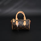 louis-vuitton-speedy-25-monogram-canvas-handbag Handle