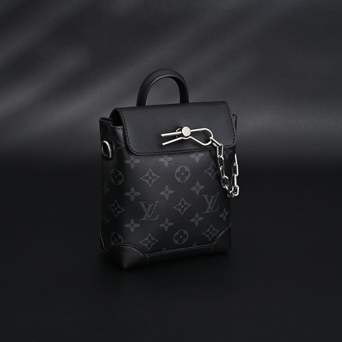 louis-vuitton-soft-trunk-messenger-monogram-eclipse-canvas-with-silver-chain Crossbody