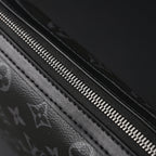 louis-vuitton-discovery-pochette-mm-monogram-eclipse Handle
