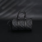 louis-vuitton-keepall-bandouliere-50-monogram-shadow-black-leather Handle