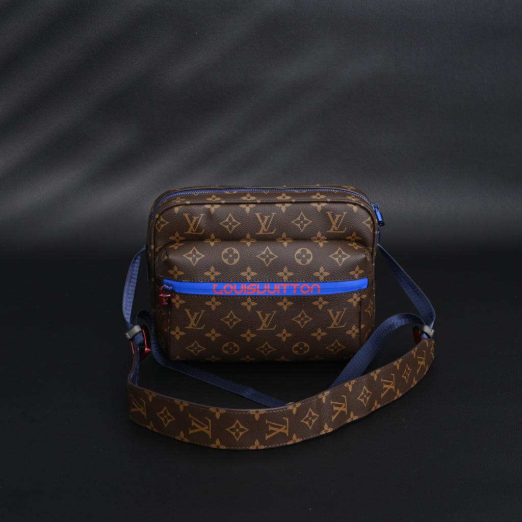 louis-vuitton-trio-messenger-bag-monogram-canvas-with-blue-strap Crossbody