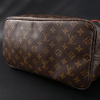 louis-vuitton-neverfull-mm-tote-bag-monogram-canvas-with-red-interior Tote