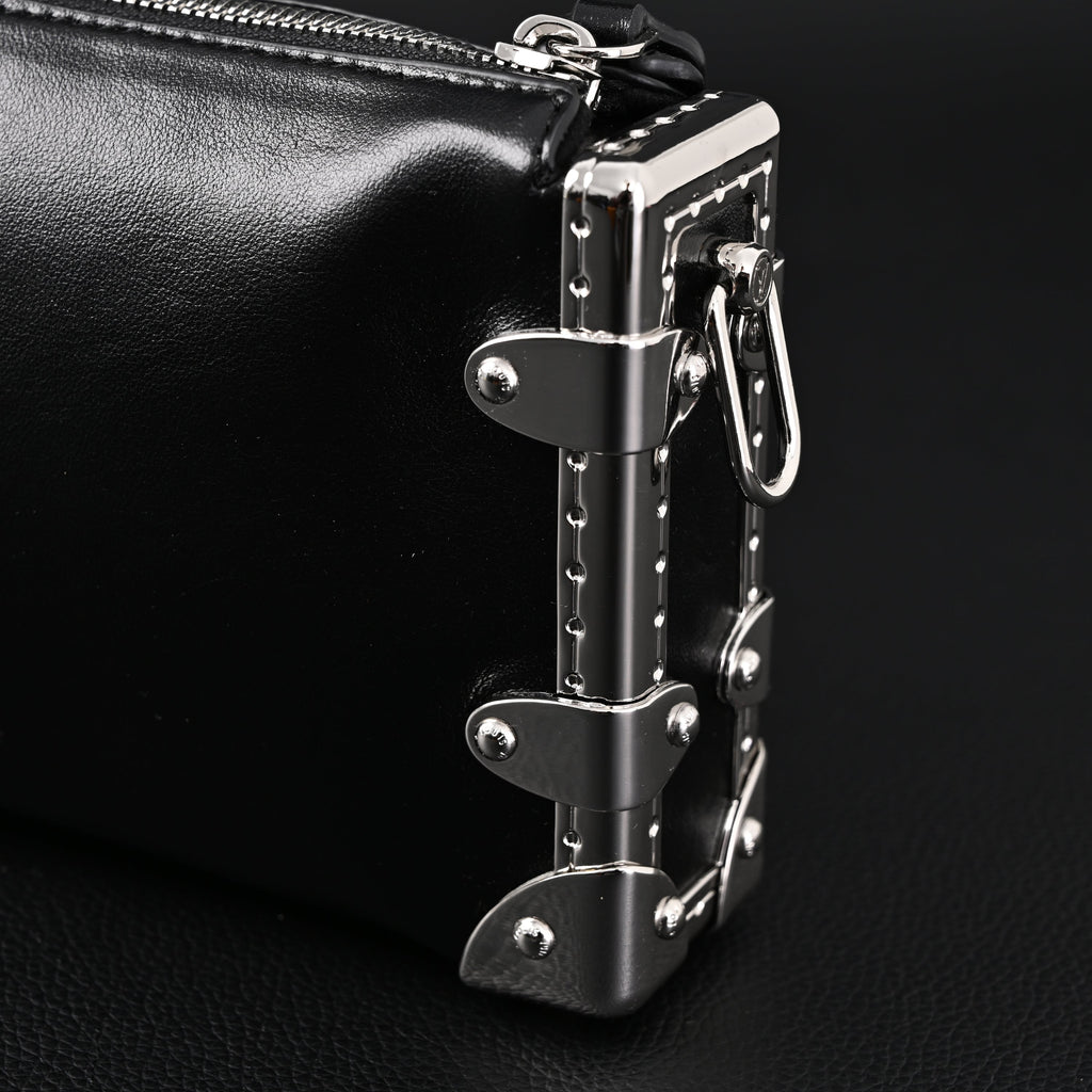 louis-vuitton-soft-trunk-monogram-black-leather-crossbody-bag Crossbody