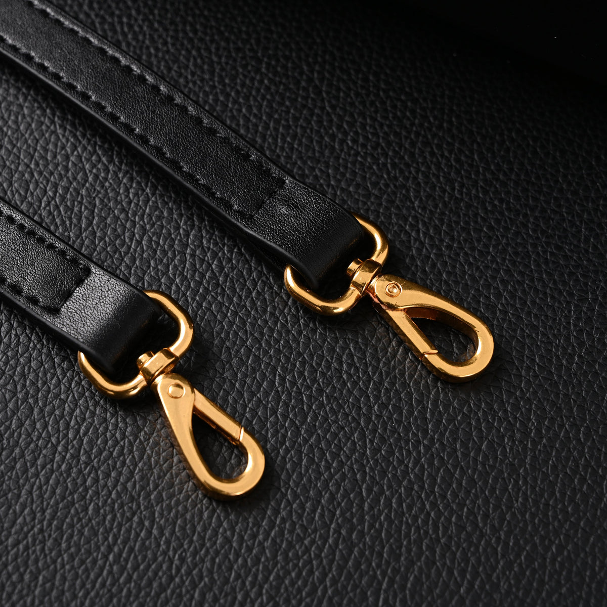 miu-miu-leather-top-handle-satchel-classic-black Handle