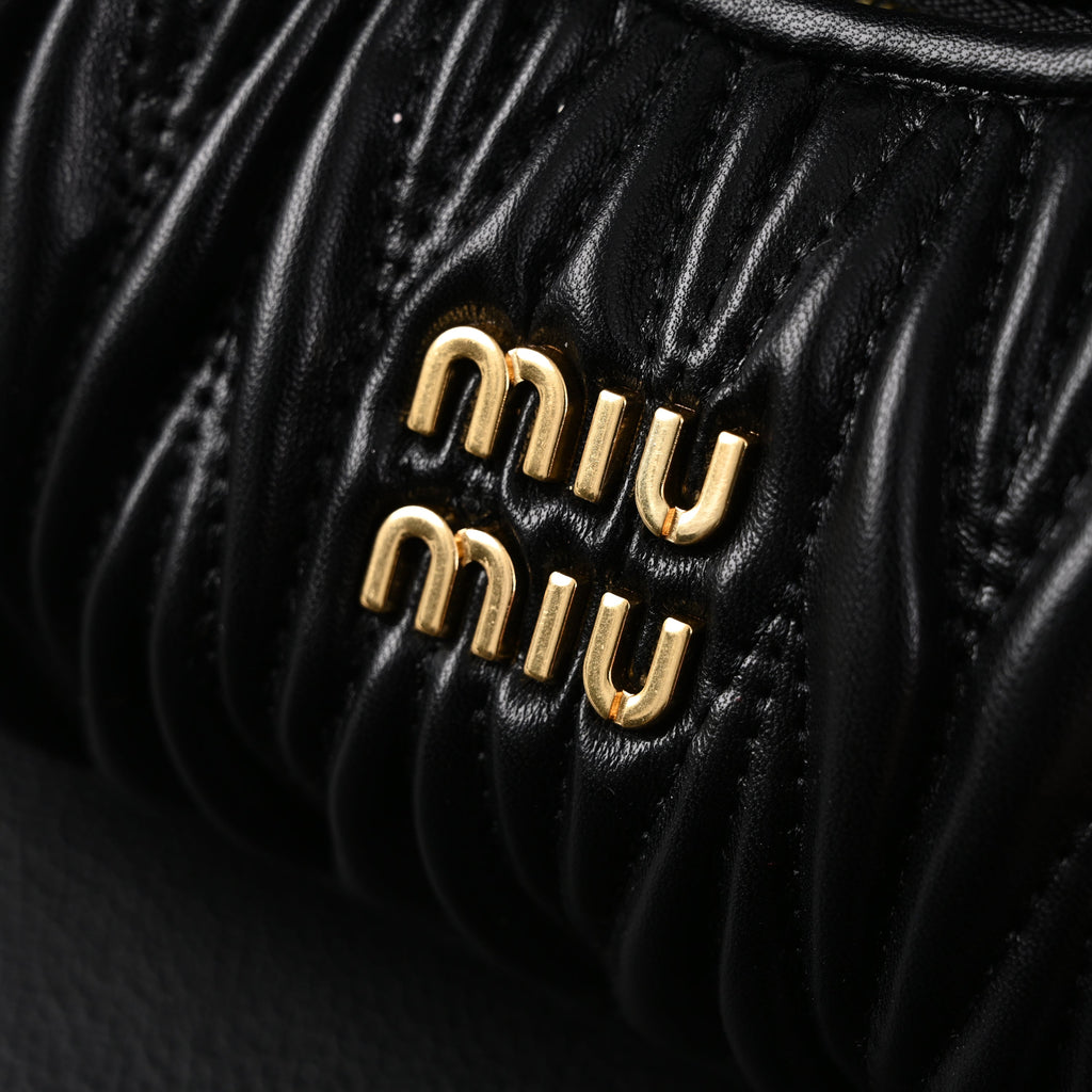 miu-miu-matelasse-leather-hobo-bag-black-with-gold-hardware Handle