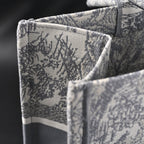 christian-dior-large-book-tote-toile-de-jouy-embroidery Tote