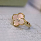 VCA CLOVER PINK MOP RING GOLD DIAMOND