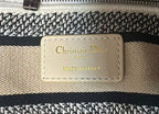 dior-medium-lady-d-lite-bag Handle