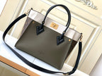 on-my-side-mm-9 Tote