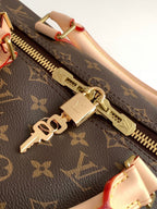 lv-keepall-bandouliere-55 Handle