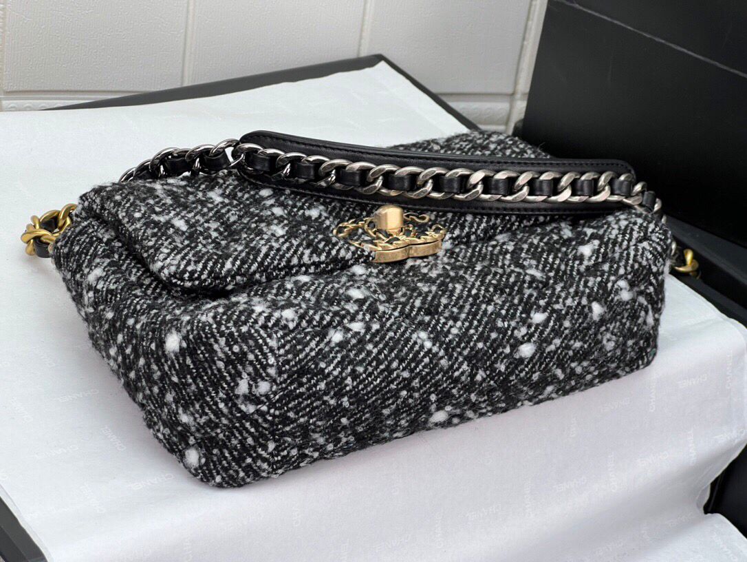 chanel-19-small-black-and-white-orea-tweed Shoulder