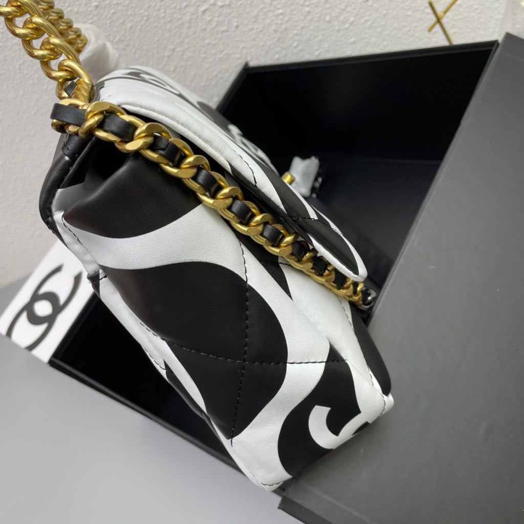 chanel-19-fanric-printed-flap-bag-medium Shoulder