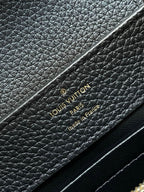 louis-vuitton-capucines-mini-black Handle