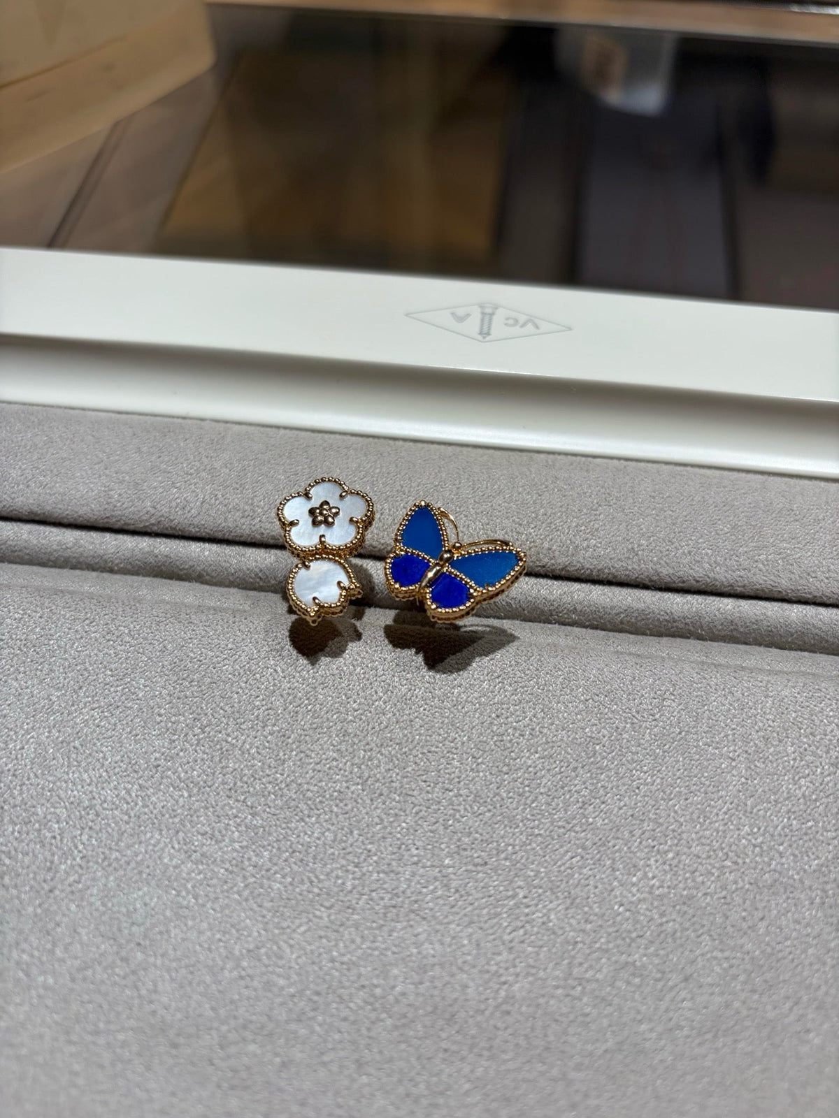VCA LUCKY SPRING BUTTERFLY OPEN-FACE RINGS