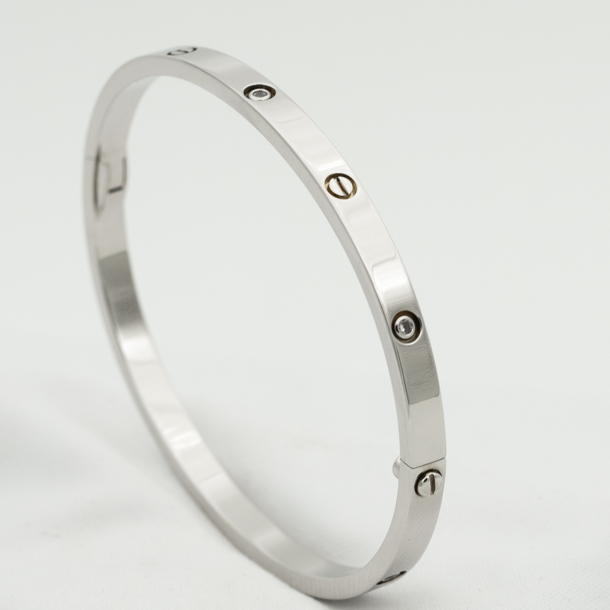 CARTIER LOVE BRACELET 3.65MM 6 DIAMONDS