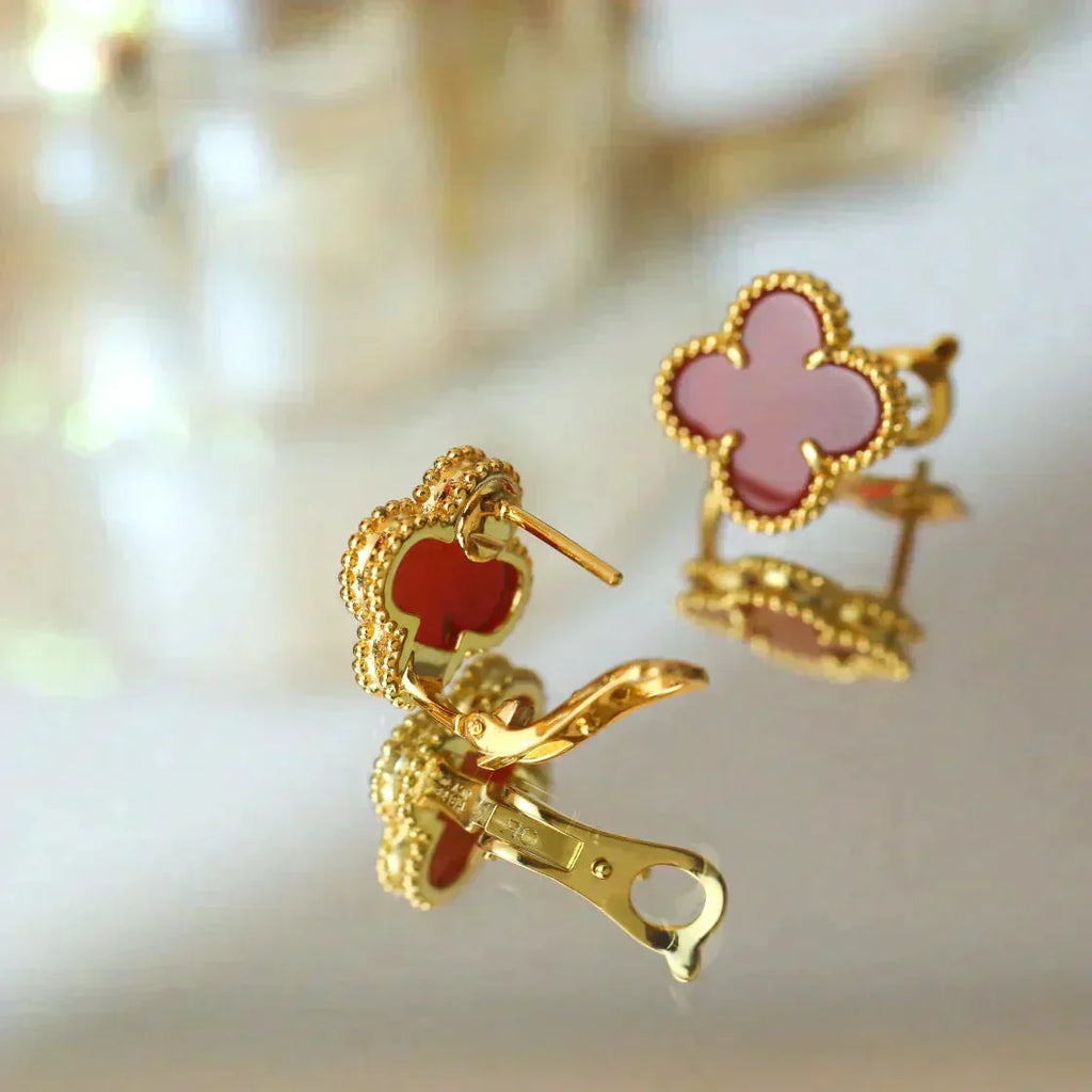VCA CLOVER MEDIUM 1 MOTIFS CARNELIAN EARRINGS