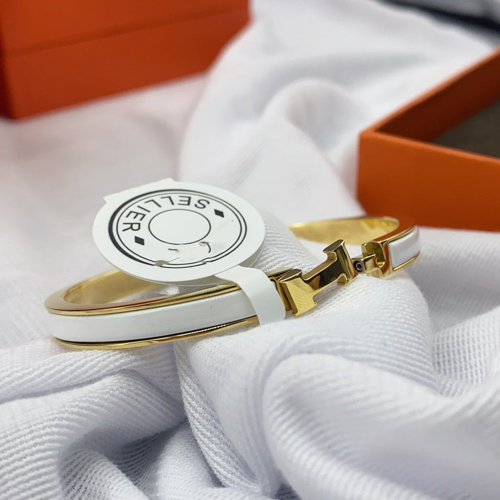 HERMES CLASSIC HM CLIC WHITE 8MM ENAMEL BRACELET