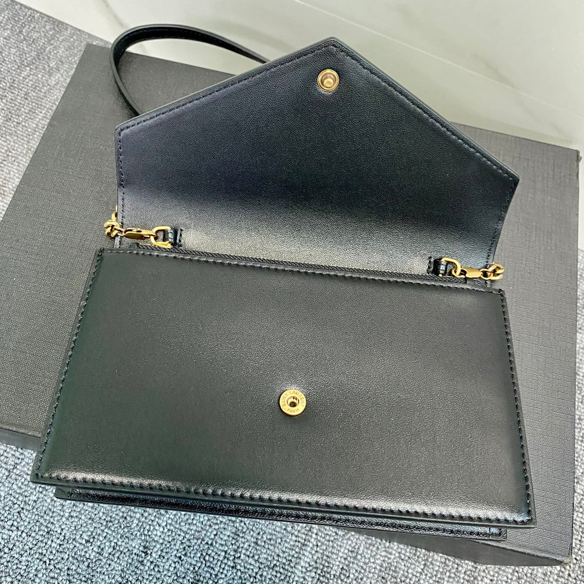 ysl-cassandra-shoulder-black-bag-19x12-5x3-5cm Crossbody