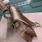 saddle-bag-8 Handle
