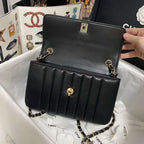 chanel-flap-bag-1 Crossbody