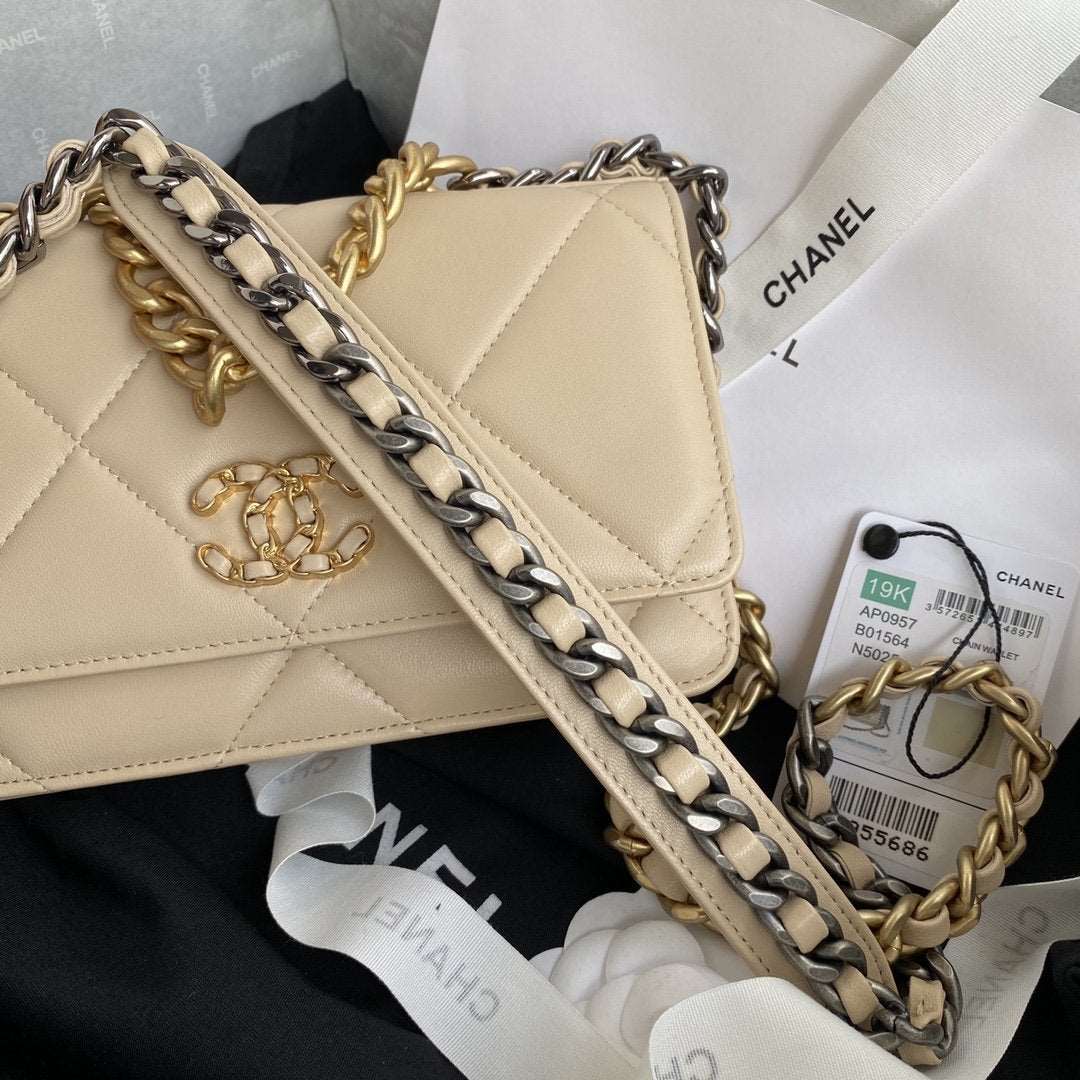 chanel-19-wallet-on-chain-woc-beige-copy ohter