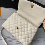 flap-bag-with-top-handle-1 Handle