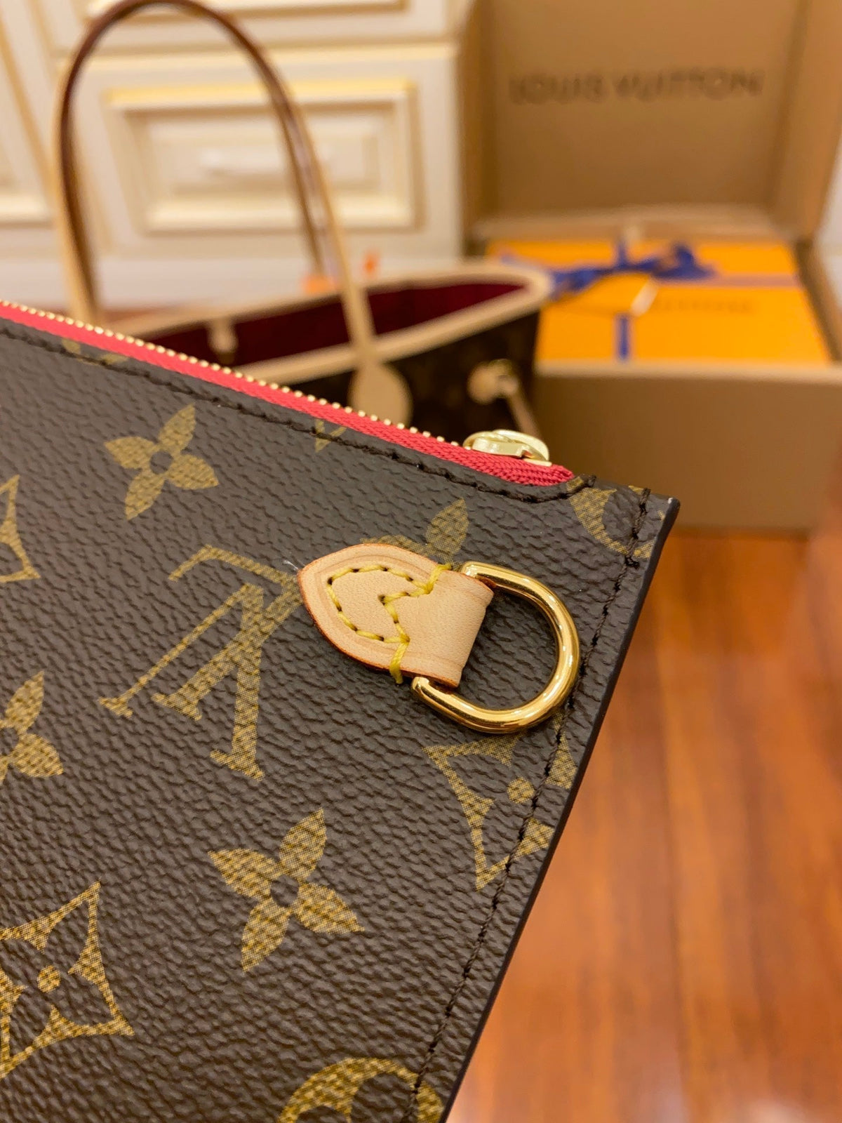 louis-vuitton-tote-leather-bag Tote