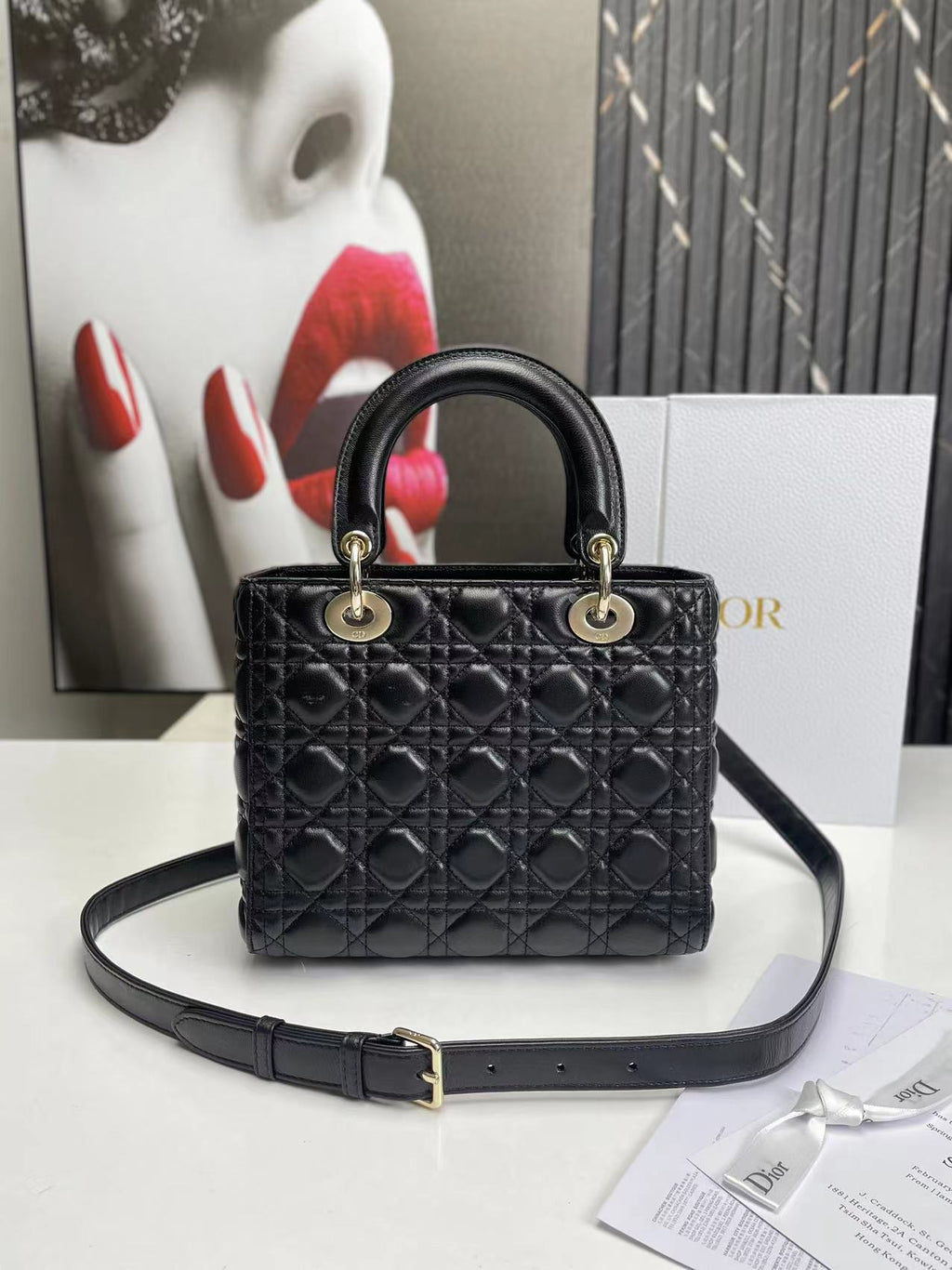 dior-lady-medium-black-bag-24cm Handle