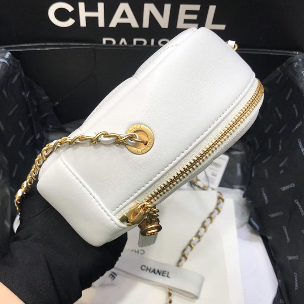 chanel-wallet-2 Crossbody