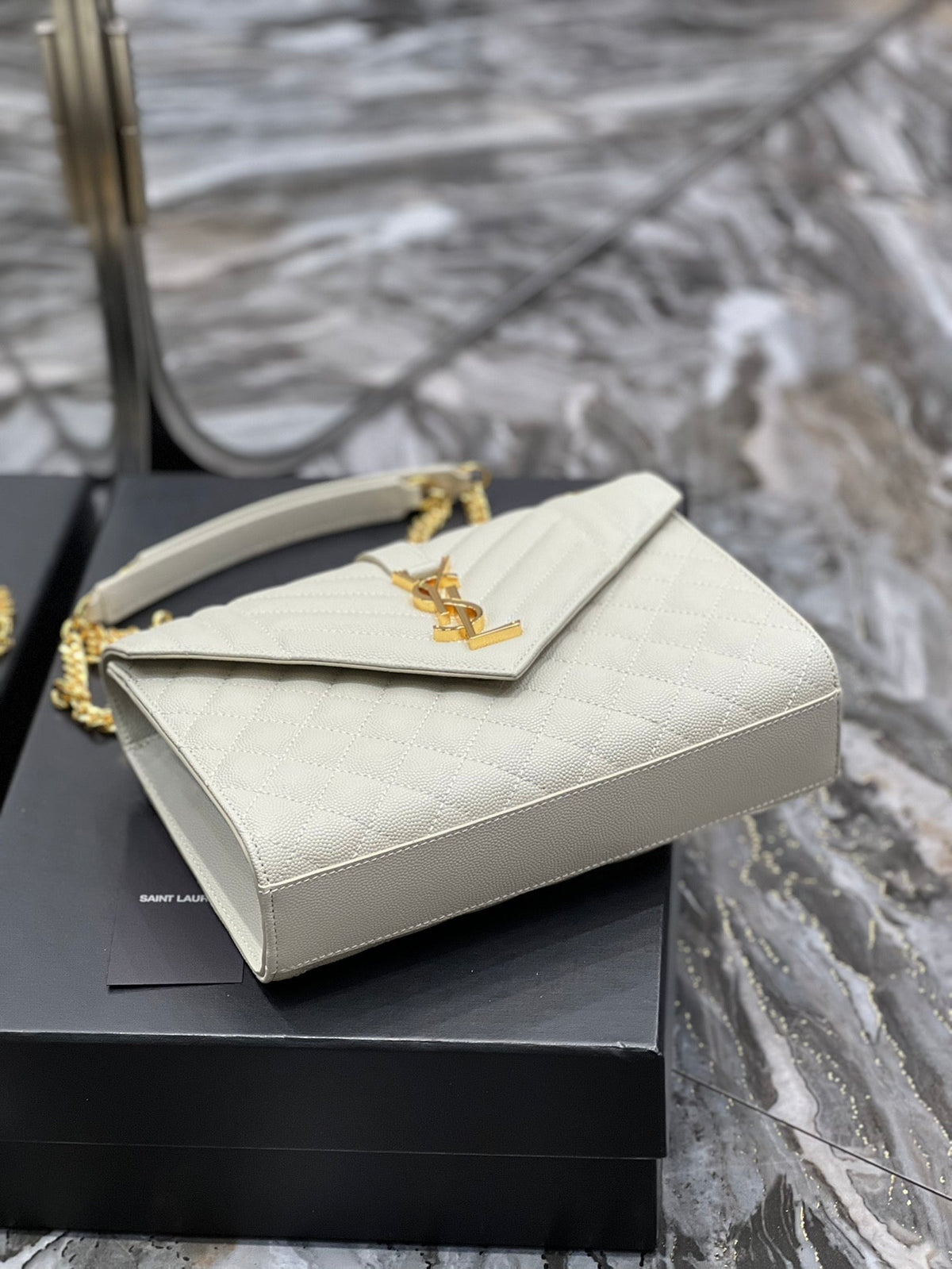 ysl-envelope-bag-medium-white-487206 Crossbody