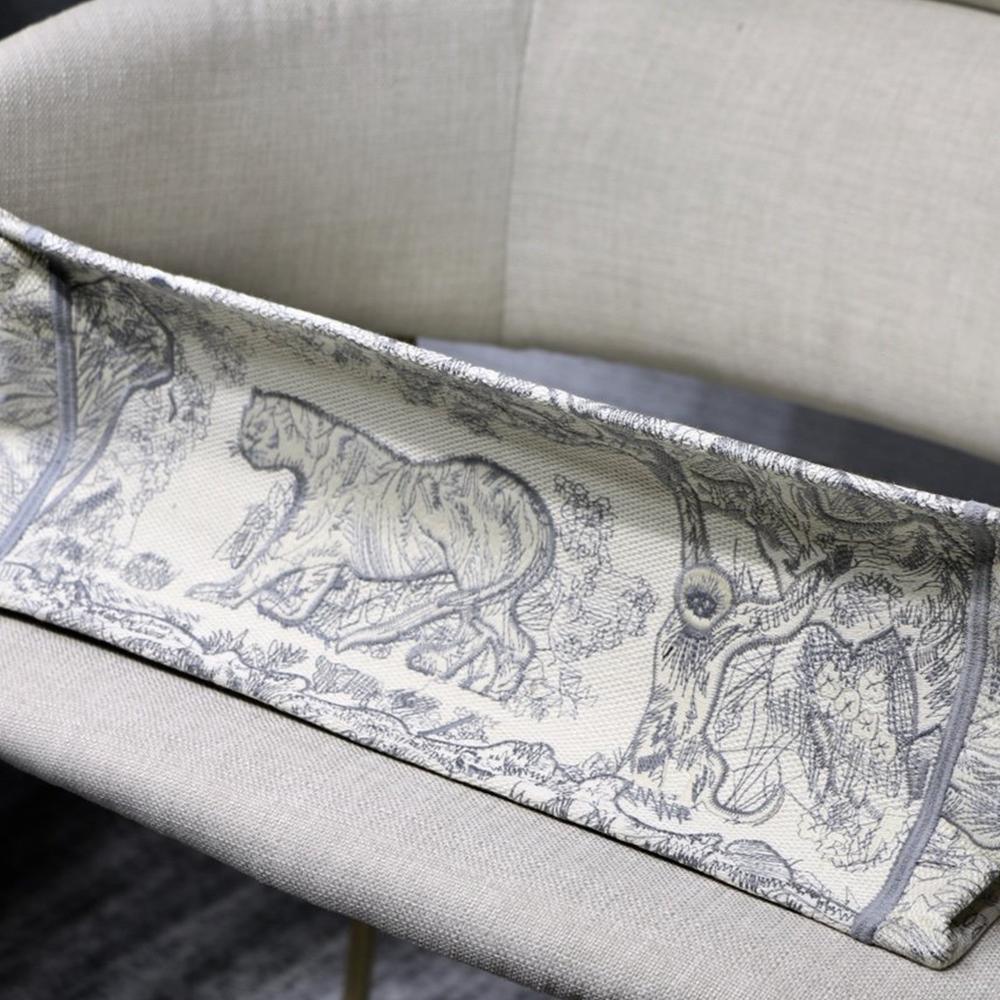 dior-book-tote-7 Tote