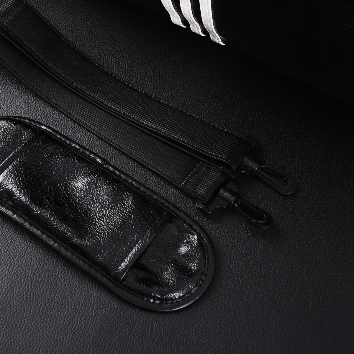 balenciaga-x-adidas-large-duffel-travel-bag-black-green-with-trefoil-logo-and-triple-stripes Handle