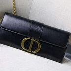30-montaigne-pouch-9 Handle
