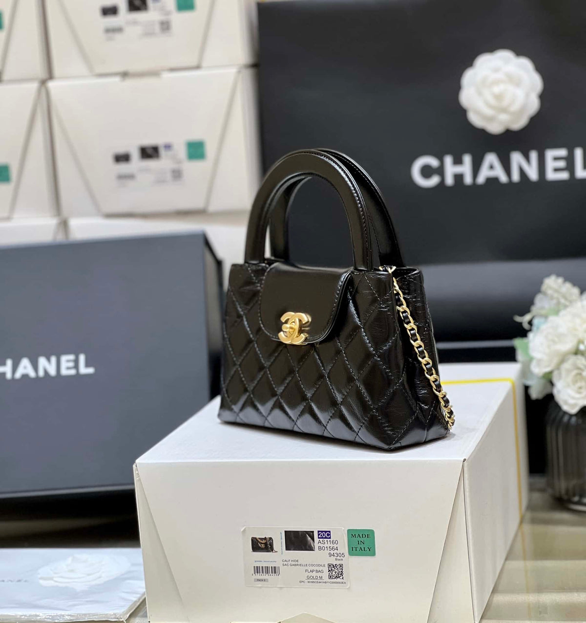 chanel-kelly-mini-shopping-bag-mini-23k-shiny-aged-calfskin-black-13x19x7cm Handle