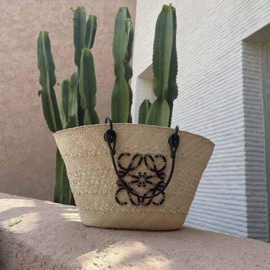 loewe-sunday-neeti-black-raffia-bag Shoulder