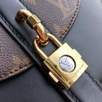 louis-vuitton-bag-6 Crossbody