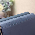 30-montaigne-pouch Crossbody