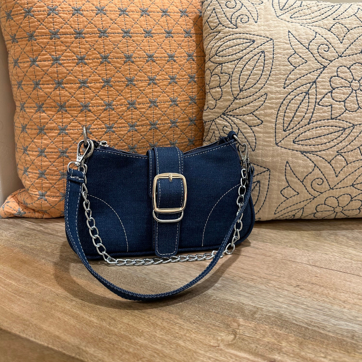 the-jean Shoulder