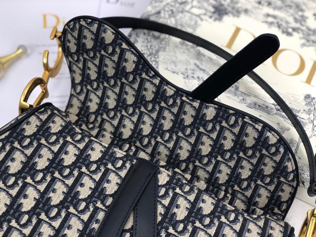 dior-medium-saddle-bag-with-strap-blue-oblique Shoulder