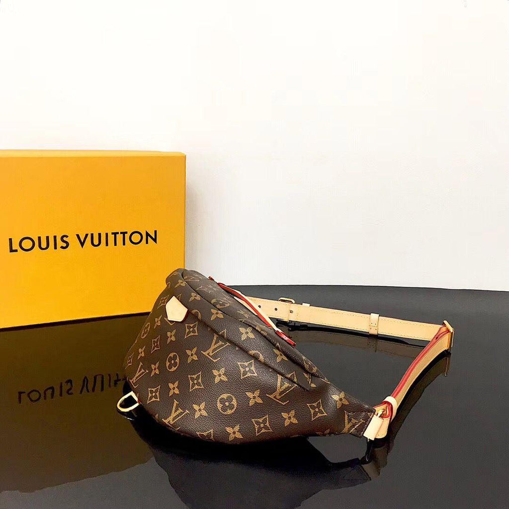 louis-vuitton-bumbag-monogram-canvas Handle