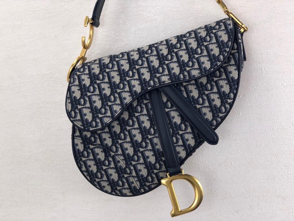 dior-medium-saddle-bag-with-strap-blue-oblique Shoulder