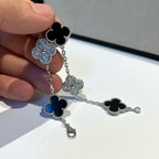 VCA CLOVER 5 MOTIF ONYXS BRACELET COLLECTION