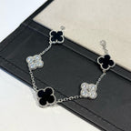 VCA CLOVER 5 MOTIF ONYXS BRACELET COLLECTION