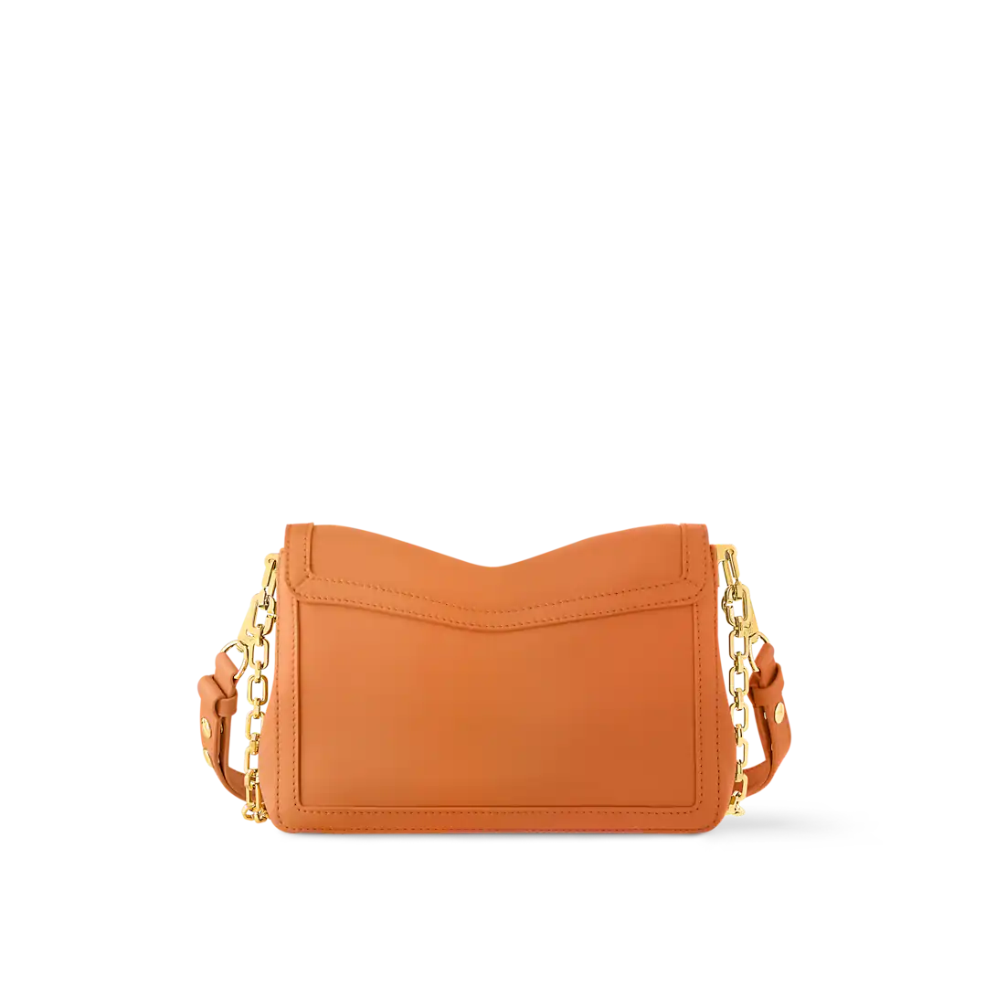 dauphine-soft-mm-1 Shoulder